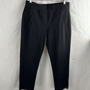 Athleta small crop pocket